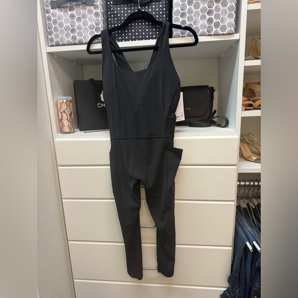 Athleta Salutation Bodysuit...Large/Petite...Great for Yoga...New With Tags